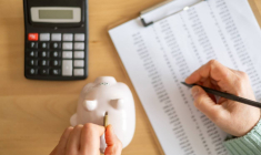Rachats programmés d'assurance-vie : la stratégie pour se créer un complément de revenu / iStock.com - Nanci Santos