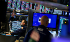 Des opérateurs à la Bourse de New York, le 15 septembre 2025 ( AFP / TIMOTHY A. CLARY )
