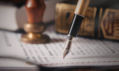 Transmission hors succession : assurance-vie face au démembrement de propriété, que choisir ? / iStock.com - simpson33