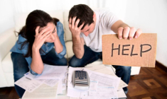 Submergé par vos crédits ? Tout savoir sur l’effacement de dettes / iStock.com - OcusFocus