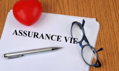 Assurance-vie : quels documents fournir pour léguer à une association ? / iStock.com - Richard Villalonundefined undefined