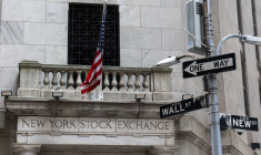 Wall Street termine dans le rouge, les résultats de la "tech" et la Fed pèsent